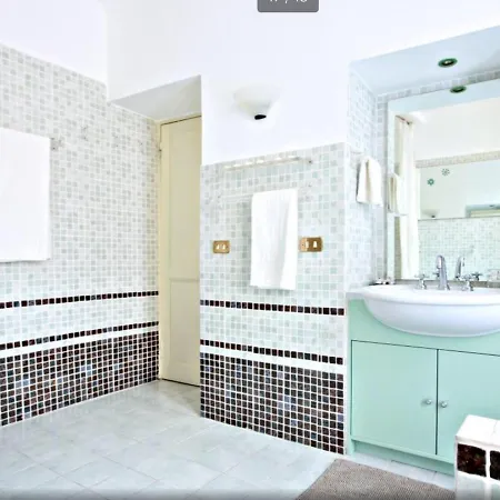 Apartment Piazza Di Spagna Rome